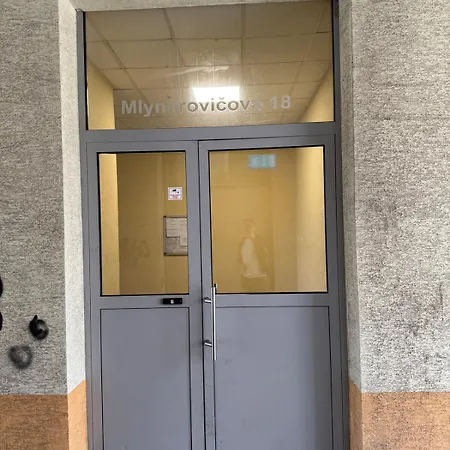 Beautiful Near The Center 아파트 브라티슬라바